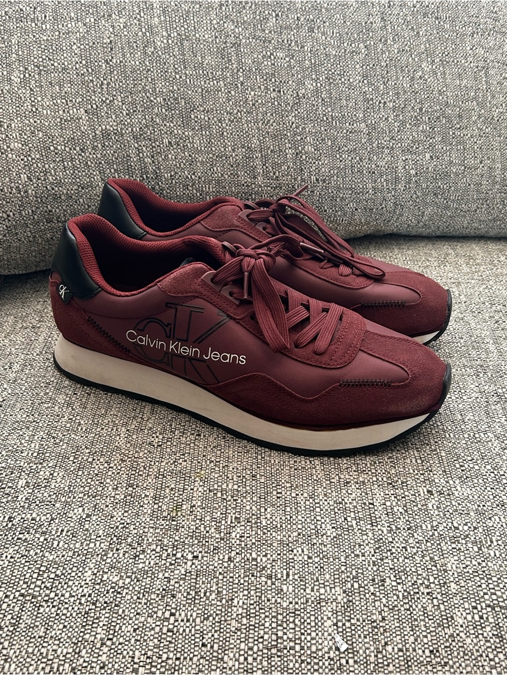 Calvin Klein Jeans Men's Maroon Low-Top Sneakers